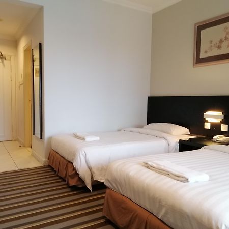 Stayinn Gateway Hotel Apartment Кучінг Екстер'єр фото