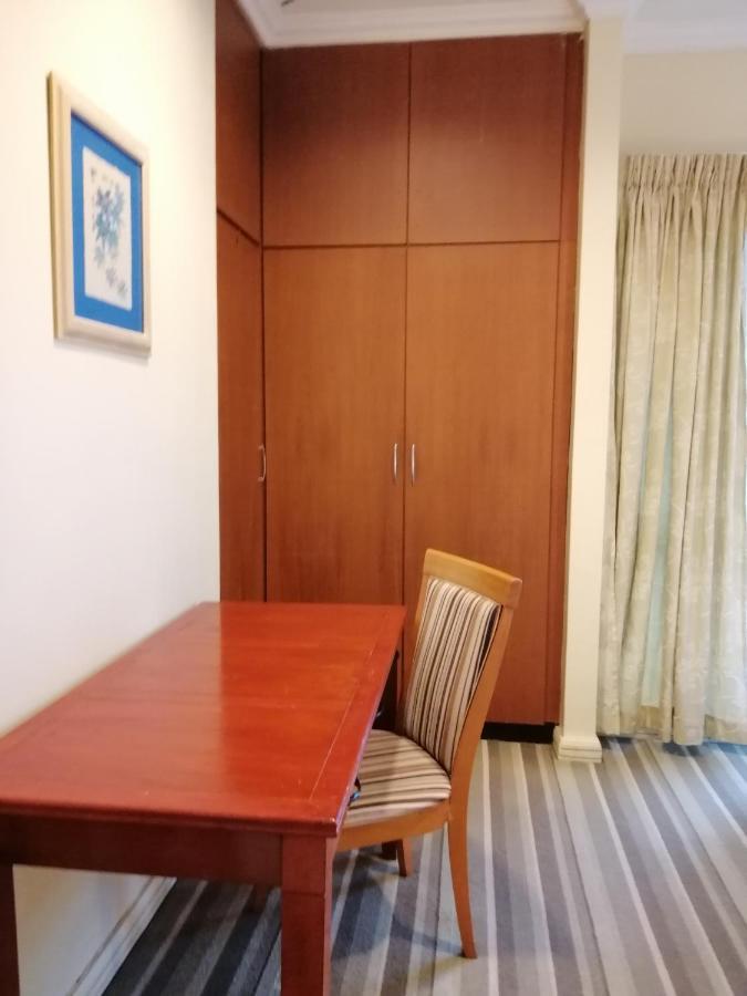 Stayinn Gateway Hotel Apartment Кучінг Екстер'єр фото