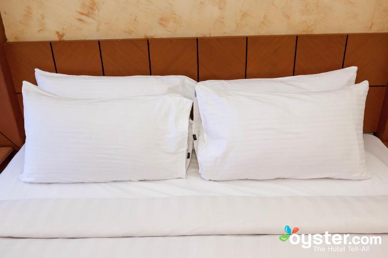 Stayinn Gateway Hotel Apartment Кучінг Екстер'єр фото