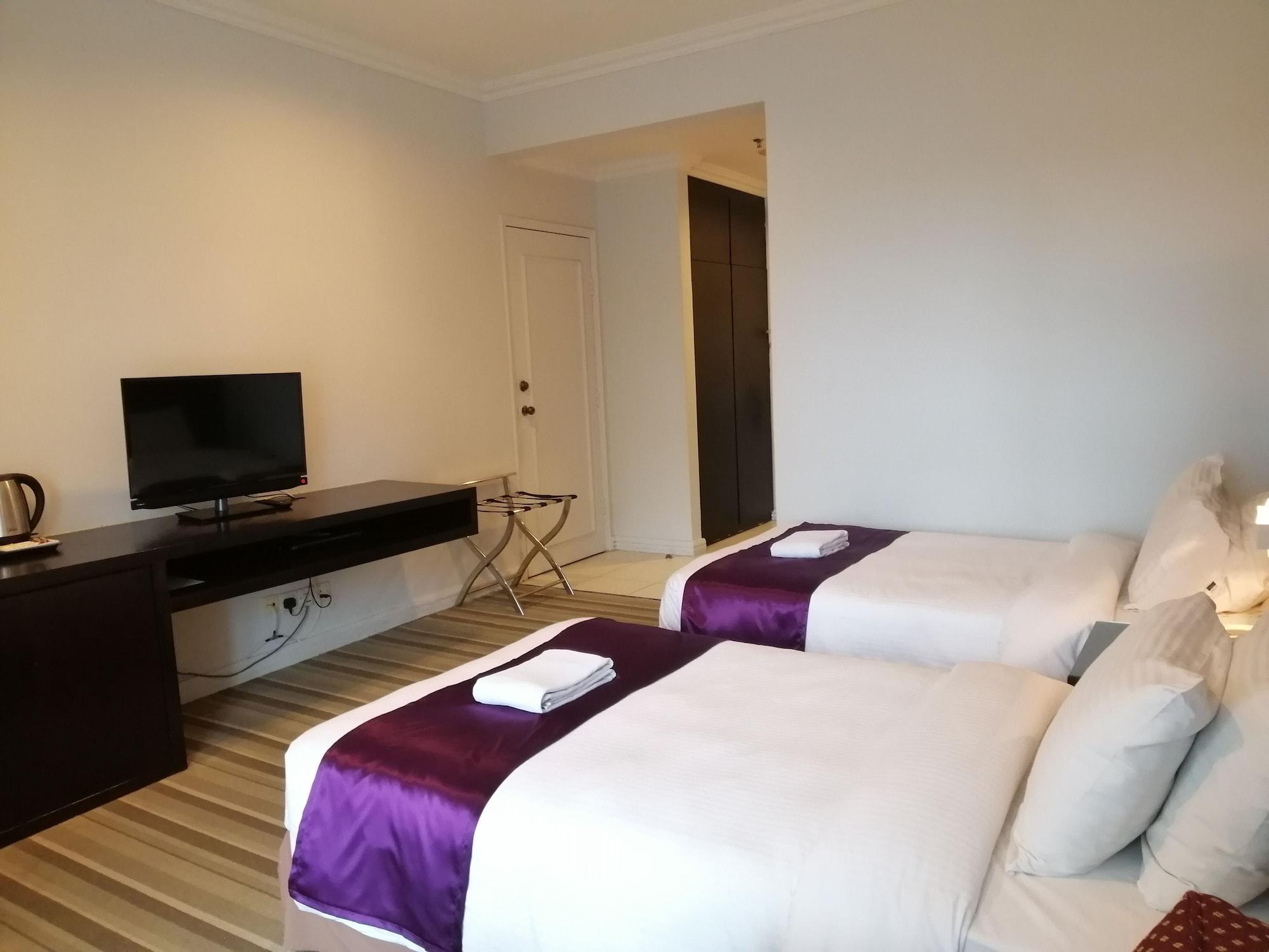 Stayinn Gateway Hotel Apartment Кучінг Екстер'єр фото