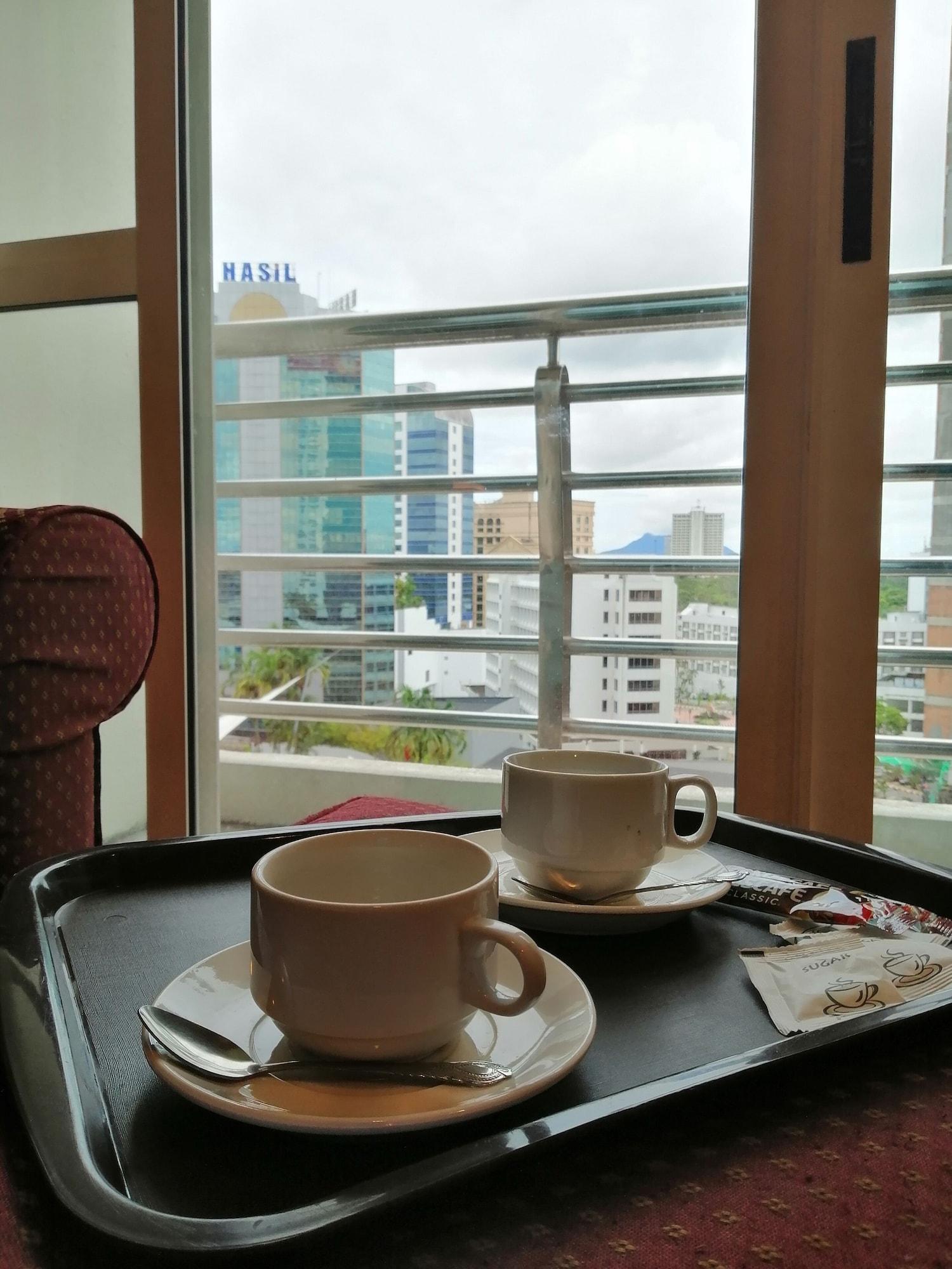 Stayinn Gateway Hotel Apartment Кучінг Екстер'єр фото