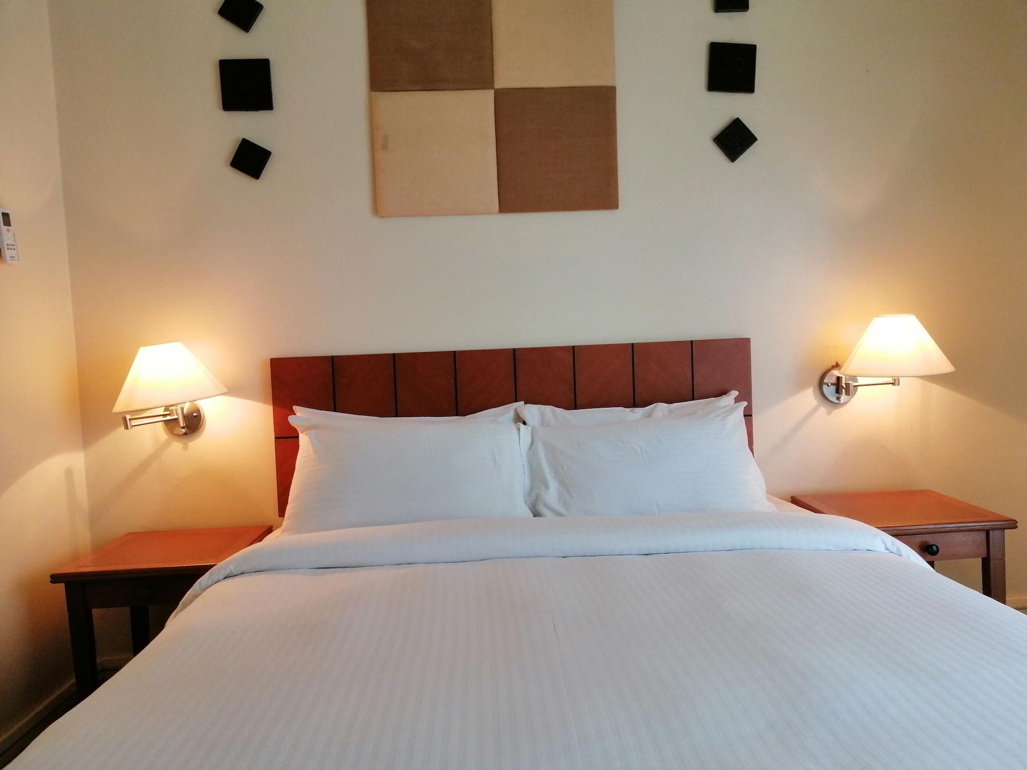 Stayinn Gateway Hotel Apartment Кучінг Екстер'єр фото