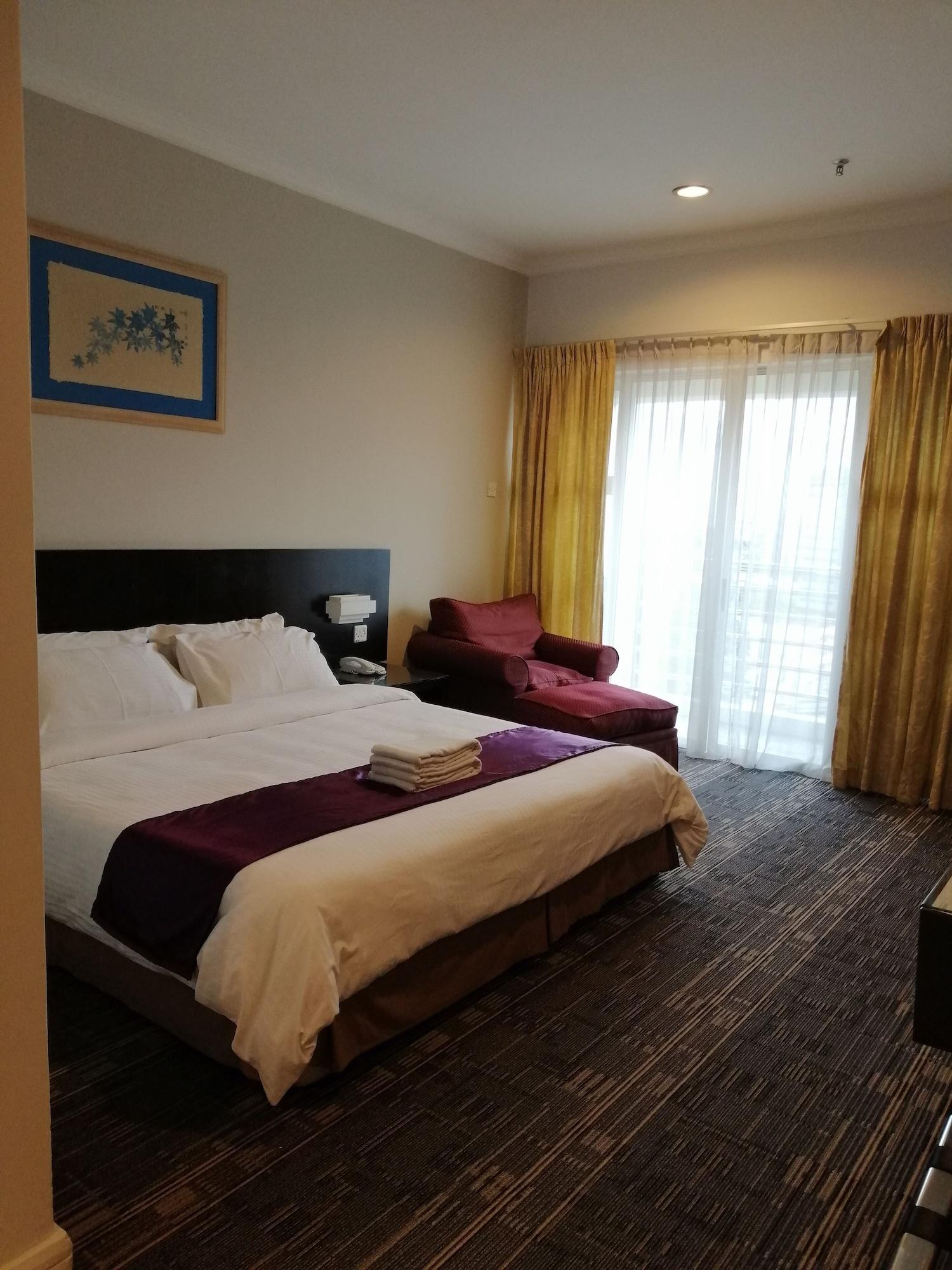 Stayinn Gateway Hotel Apartment Кучінг Екстер'єр фото