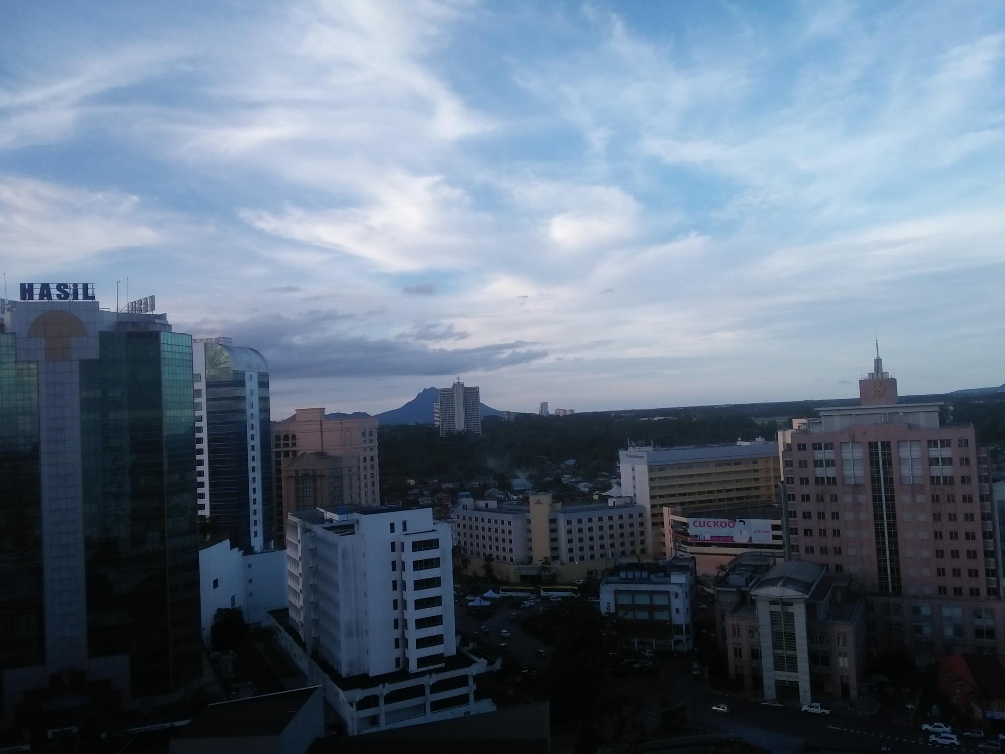 Stayinn Gateway Hotel Apartment Кучінг Екстер'єр фото