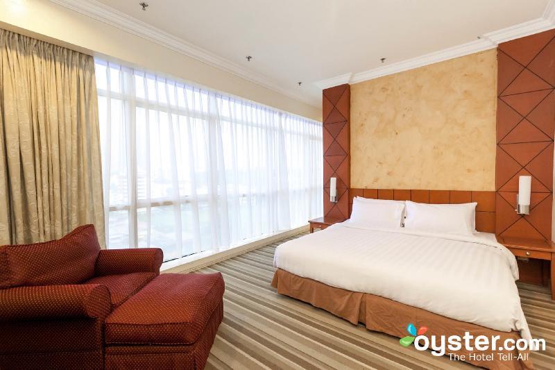 Stayinn Gateway Hotel Apartment Кучінг Екстер'єр фото